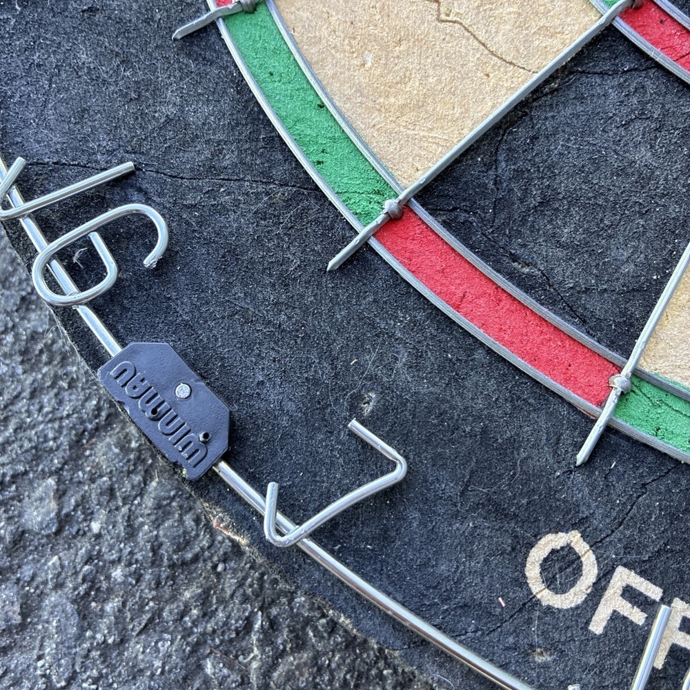 Vintage Winmau Accudart Official British Dart Organization (BDO) Board - Picture 10 of 16